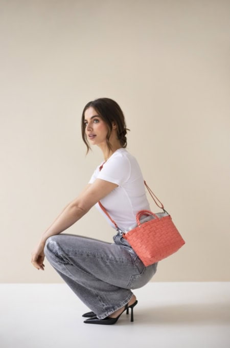 handed by, umhängetasche "dash", pale grey (kopie)
