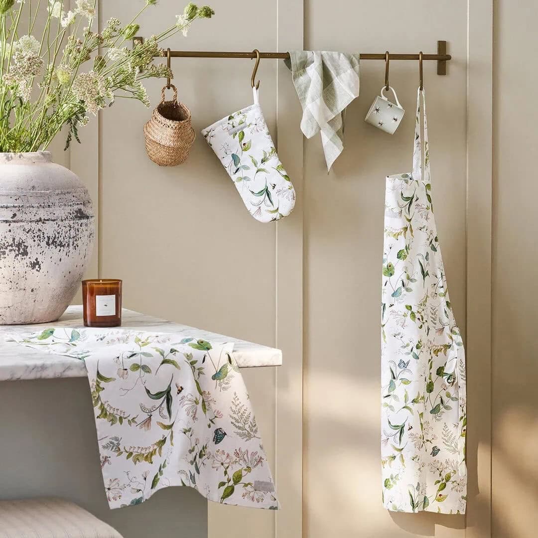 sophie allport wild floral1