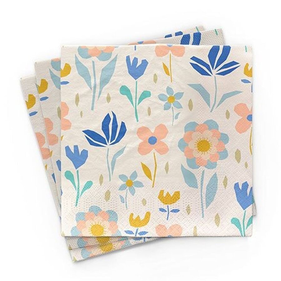 chic-mic-napkin-papercut-flowers