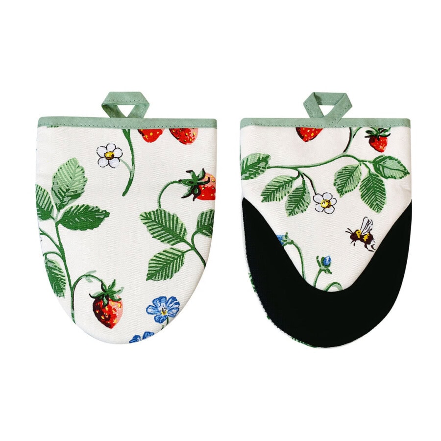 uw-strawberry-patch-microwave-mitt