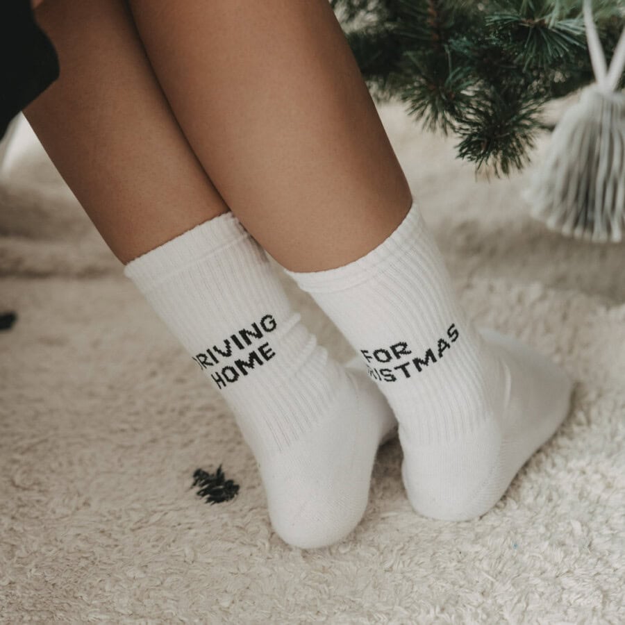EULENSCHNITT-Socken-Driving-home-for-christmas