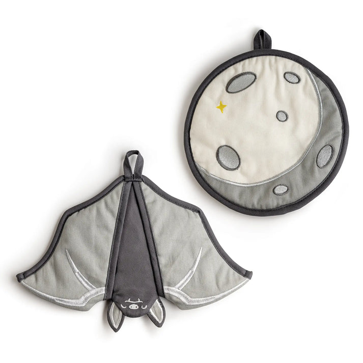 batlicious-ototo-oven-mitt